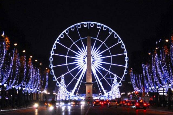 Champs-Elysee-Christmas-Illuminations