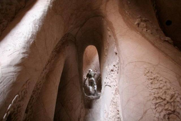 carved-cave-4