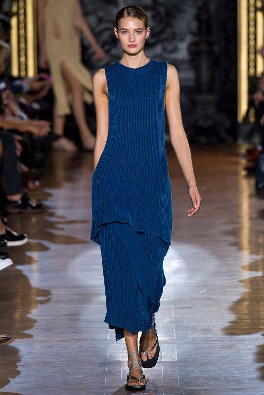 dresses-over-pants-prefall-spring-2015-05