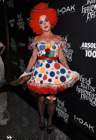Pink-girlie-clown-Big-Apple-Halloween-party-2008