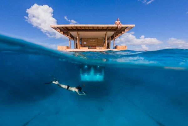  3 Floating Hotel In Zanzibar