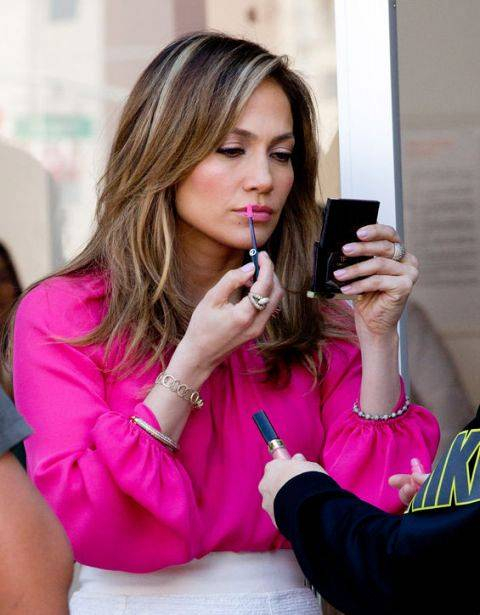 Jennifer-Lopez-without-Lip-Gloss