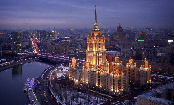 Moscow   s Hotel Ukraina
