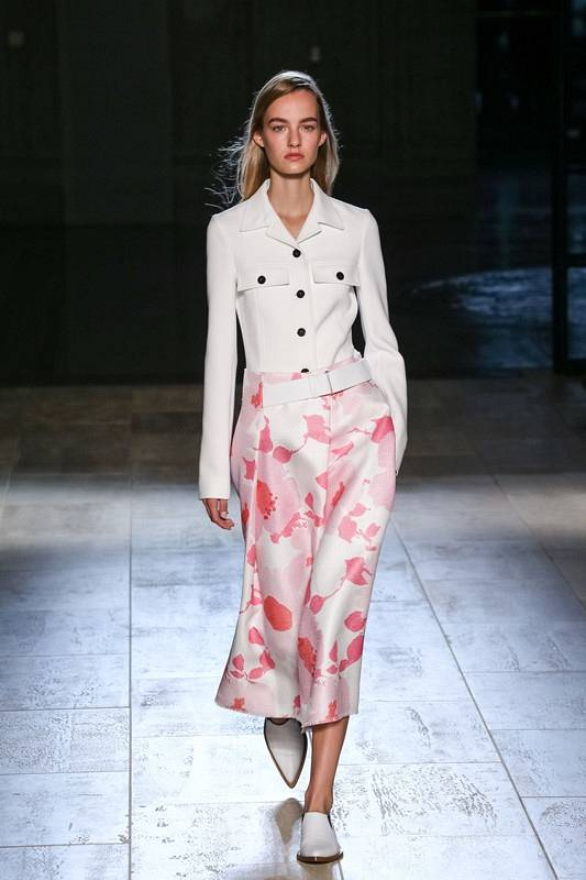 Pixelformula nVictoria Beckham nWomenswear nSummer 2015 nReady To Wear nNew York