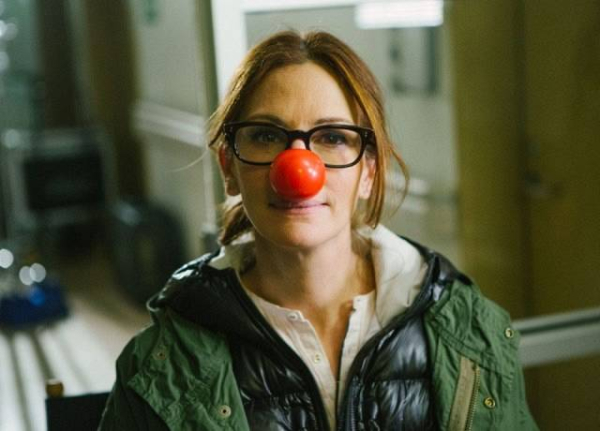 -Julia-Roberts-Red