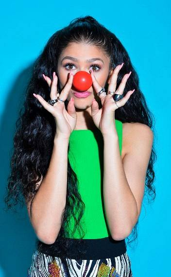 Zendaya-Red-Nose-Da