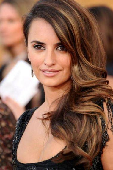 Actress Penelope Cruz arrives to the 16th Annual Screen Actors Guild Awards held at The Shrine Auditorium on January 23 2010 in Los Angeles California 