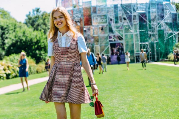 09-fall-2015-couture-street-style-02
