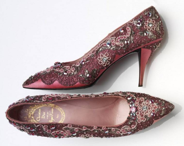 858774 1 Roger Vivier 190798 for Christian Dior 19051957 Evening shoe beaded silk and leather France 1958-60 Victoria and Albert Museum London