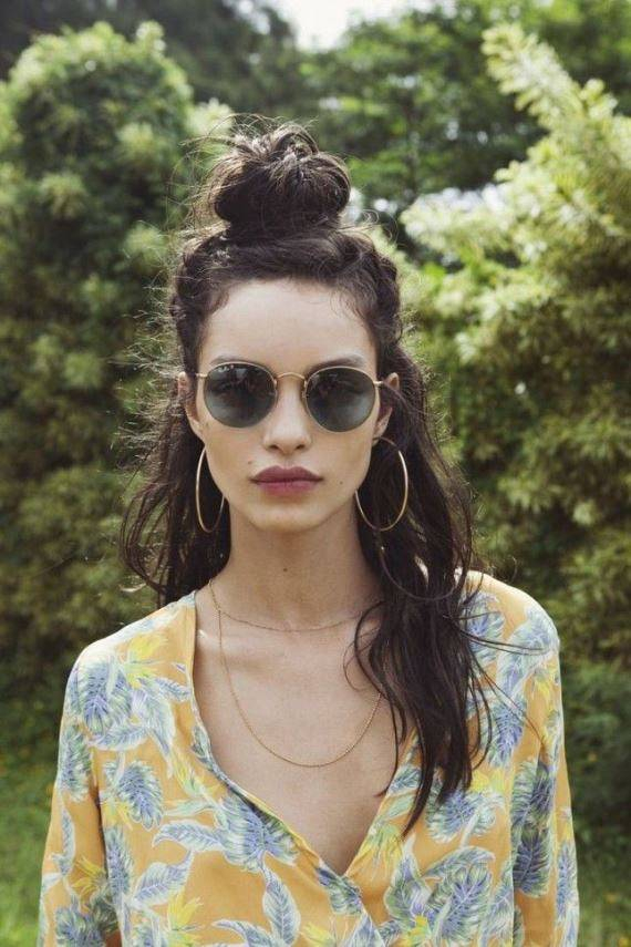 HALF UP BUN 4 