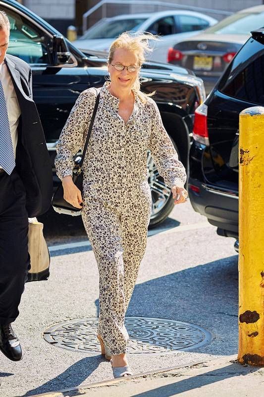 Meryl Streep seen wearing floral print jumper while out and about in NYC r P rPictured Meryl Streep r B Ref SPL1090962 030815 B BR rPicture by J Webber Splash News BR r P P r B Splash News and Pictures B BR rLos Angeles 310-821-