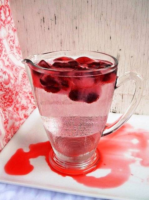 top-10-homemade-detox-water-for-your-morning-routine_08.jpg