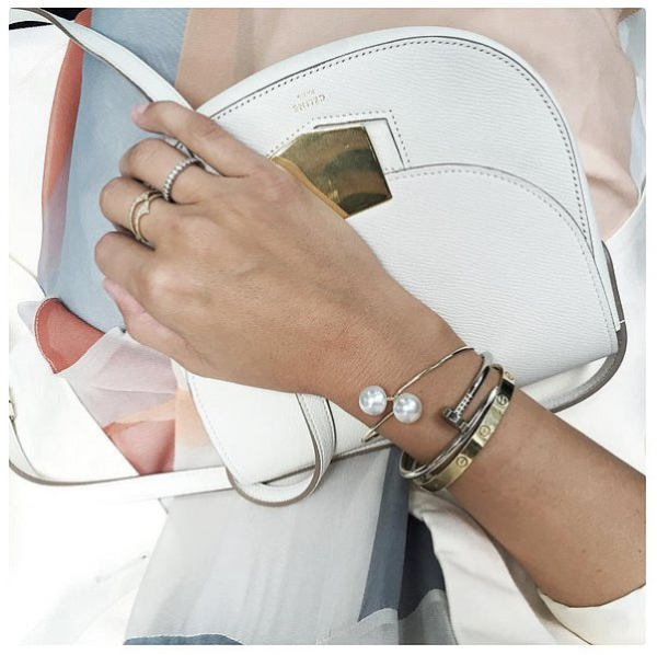 Dainty-Double-Pearl-Bracelet