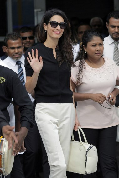 amal-clooney-maldives-vogue-8sep15-getty-b 592x888 7 sep