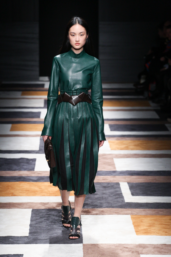 Pixelformula Salvatore Ferragamo Womenswear Winter 2015 - 2016 Ready To Wear rMilano