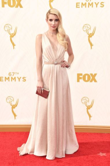 hbz-emmys-emma-roberts 1 