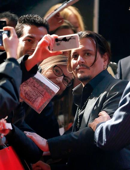 Celebrities-Black-Mass-Premiere-London-Pictures 9 