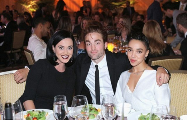 2E6589B400000578-3316613-Three s company Robert Pattinson and his fianc 12-11-2015