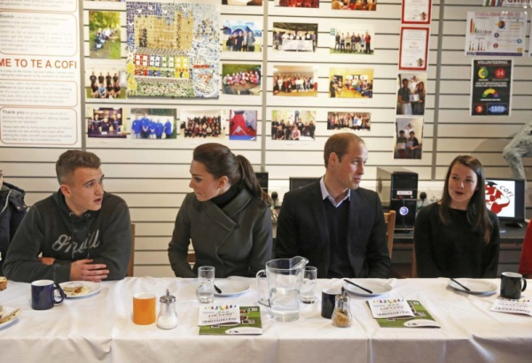 Kate-Middleton-Prince-William-Visit-North-Wales-2015 4 