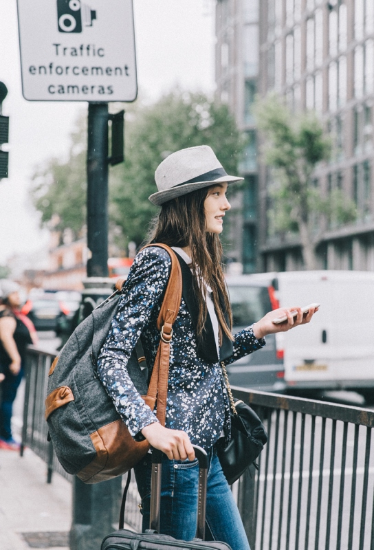 London Fashion Week-Spring Summer 16-LFW-Street Style-Collage Vintage-Burberry-Backpack-Hat-3