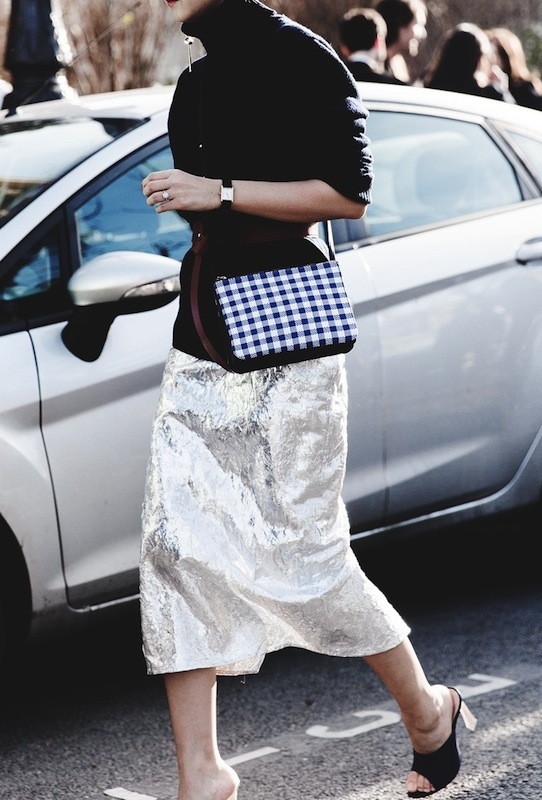 Paris Fashion Week-Fall Winter 2015-Street Style-PFW-Silver Pencil Skirt-2-790x1185