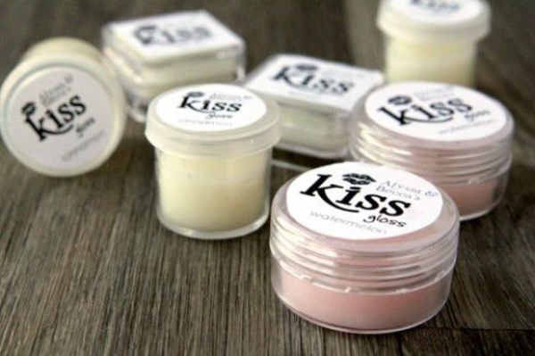 kiss
