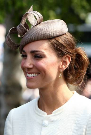 Kate-Middleton-Updo-Hairstyles-gallery