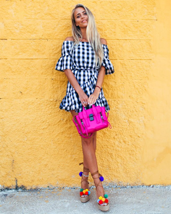 5-gingham-dress-with-pom-pom-sandals-and-pink-bag.jpg