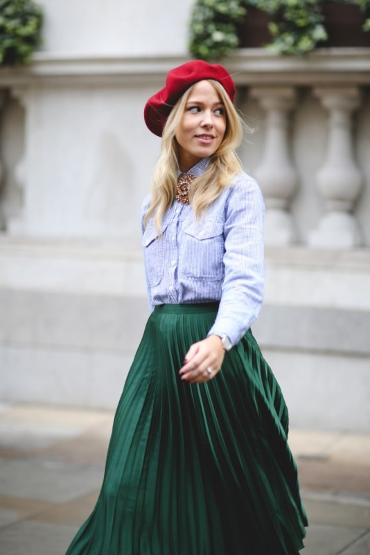 brooch-trend-with-shirt-gucci-inspired-vintage-fashion-beret-pleat-skirt-chanel-slingbacks-blogger-uk-sweatshirts-and-dresses-street-style-4-683x1024.jpg