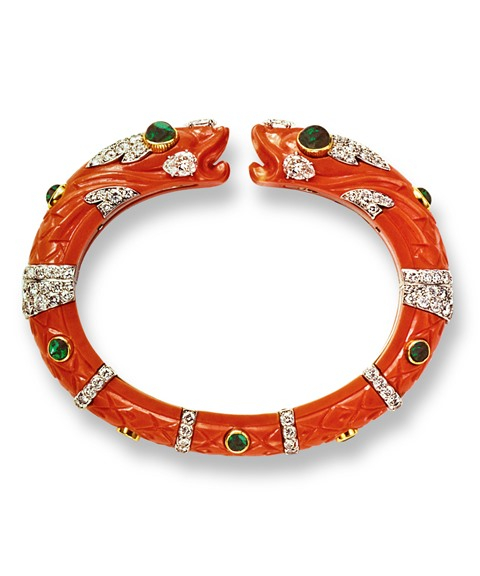 100b_20th-Century-Jewelry-the-Icons-of-Style.nocrop.w1800.h1330.2x.jpg