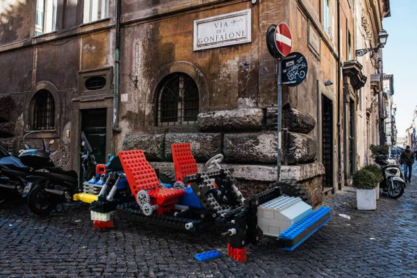surrealist-scenes-with-lego-vehicles-in-the-streets-3-900x600.jpg