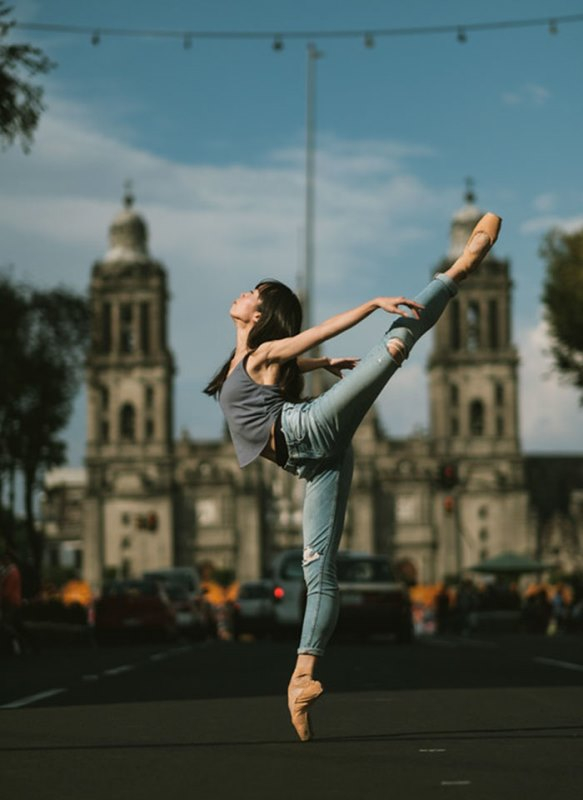 urban-ballet-dancers-mexico-city-omar-robles-5-5832b87bb0149-700.jpg
