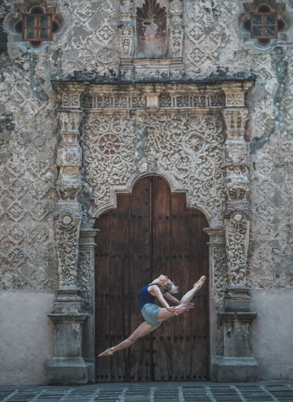 urban-ballet-dancers-mexico-city-omar-robles-6-5832b87e4c56e-700.jpg