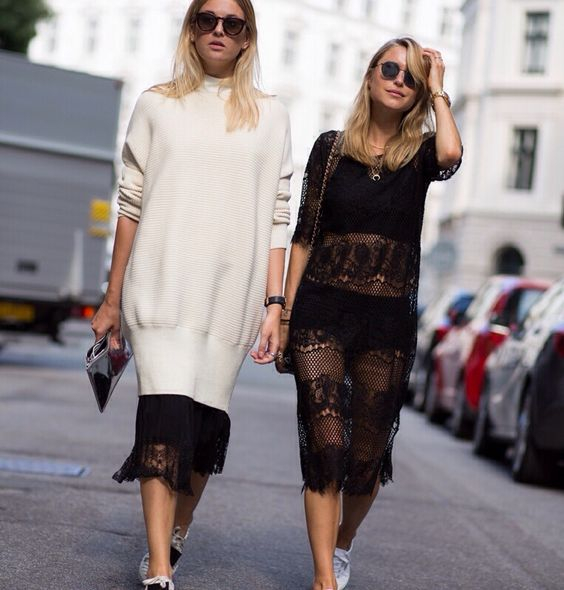 Φορέστε το επάνω από ένα αιθέριο φόρεμα από δαντέλα και αφήστε το να ξεπροβάλλει στο τελείωμα. 