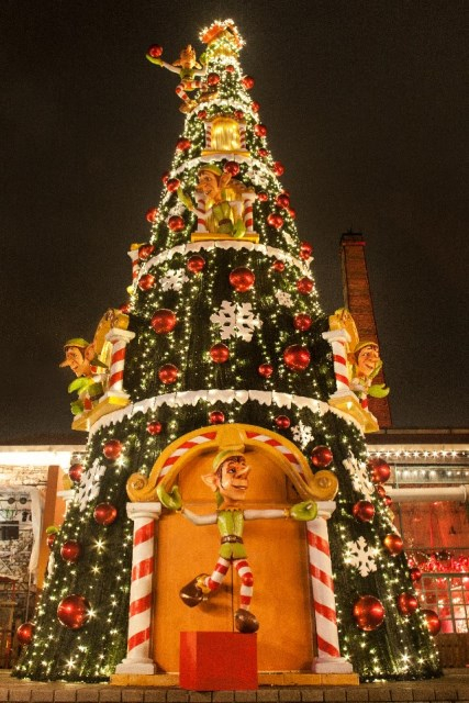 christmas-factory-egk-c.jpg