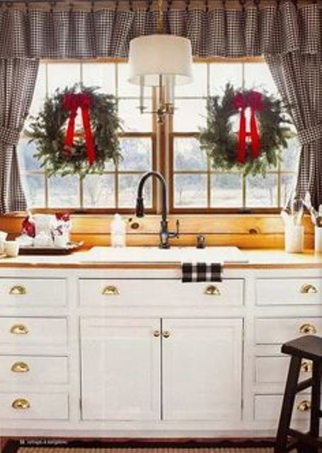 christmaskitchen-r.jpg