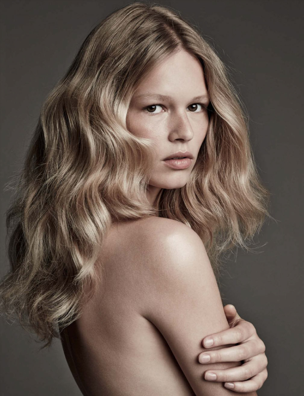 anna-ewers-g.jpg