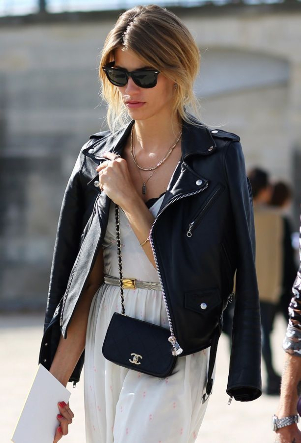 Ένα jacket ριγμένο στους ώμους είναι ίσως ο ορισμός του cool στιλ.