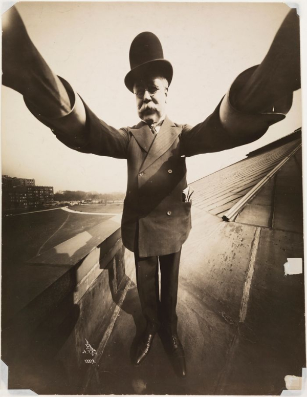 Joseph Byron, 1909