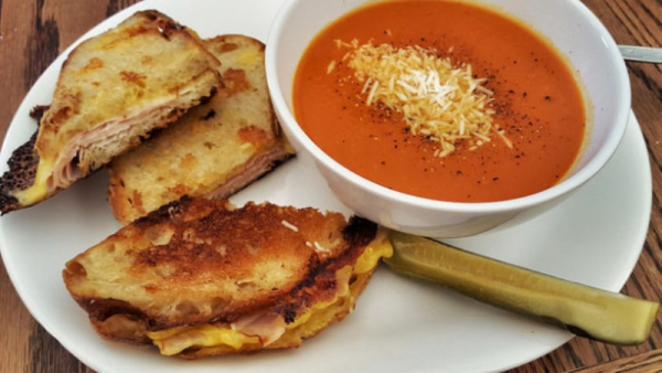 Grilled Cheese με Τοματόσουπα – USA
Flickr: jeffreyww