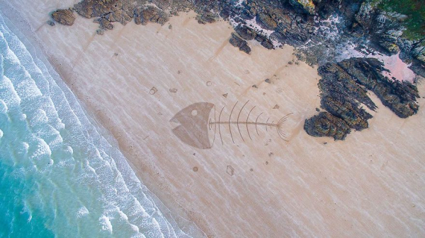 arabic-inspired-beach-art-in-marocco-5902edbb8d4e4-880.jpg