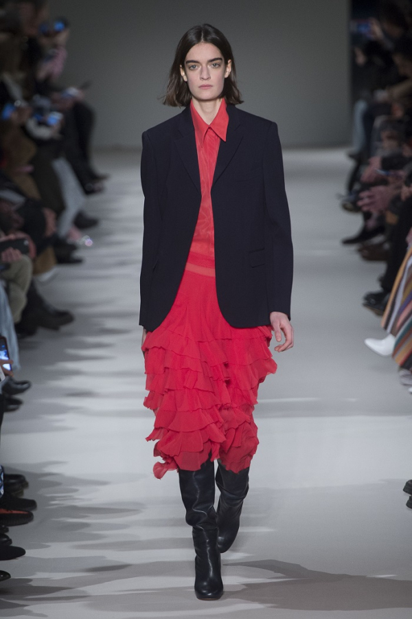 Ποια trends ξεχωρίσαμε στο show της Victoria Beckham στη New York Fashion Week