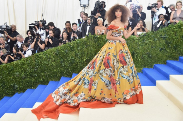 Zendaya με Dolce & Gabbana.