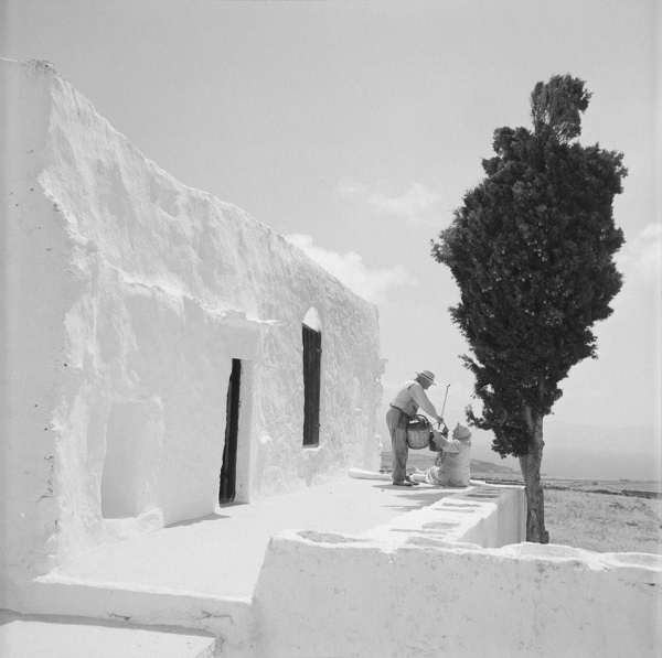 Πάρος, 1971. Φωτογραφία Ζαχαρίας Στέλλας.
Φωτογραφικό Αρχείο Μουσείου Μπενάκη
