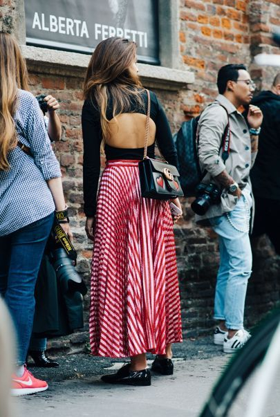 how-to-wear-backless-11.jpg