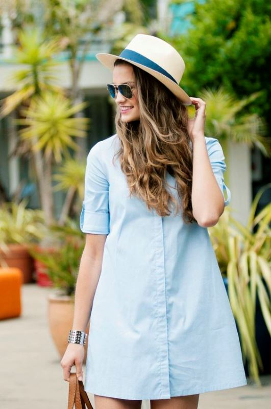 Ένα Panama hat μπορεί να δώσει στιλ σε οποιοδήποτε look, είτε το φορέσουμε με φόρεμα είτε με το αγαπημένο μας παντελόνι.