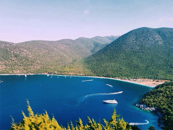 Τι Αντίσαμος στην Κεφαλονιά, τι Κοπακαμπάνα στο Ρίο Ντε Τζανέιρο! 