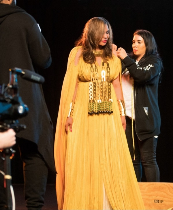 beyonce-grammys-performance-bts-tina-1486955455.jpg
