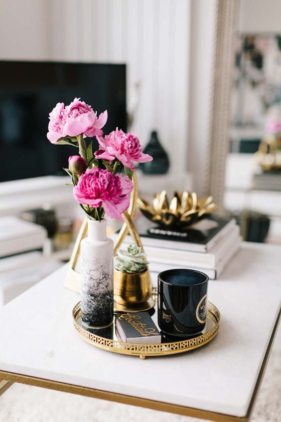 Τα coffee tables μπορούν εύκολα να γίνουν το στολίδι του καθιστικού σας.