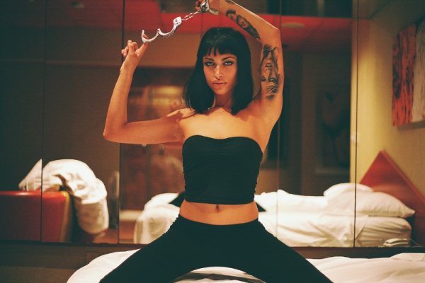 Creepstreet-Vs-StepGIRLS-Featuring-Sania-Mallory-4